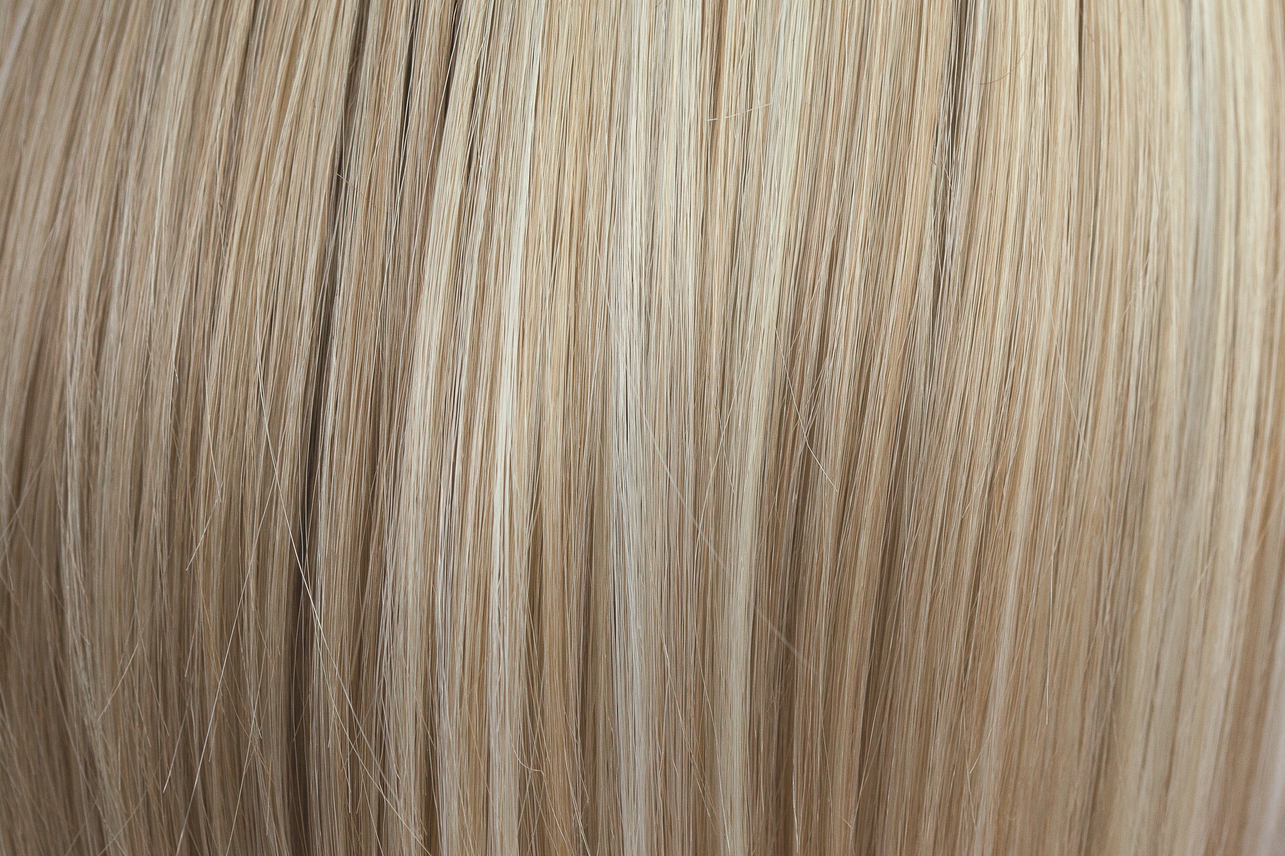 Valentina Wig - 5027   The Orchid Collection